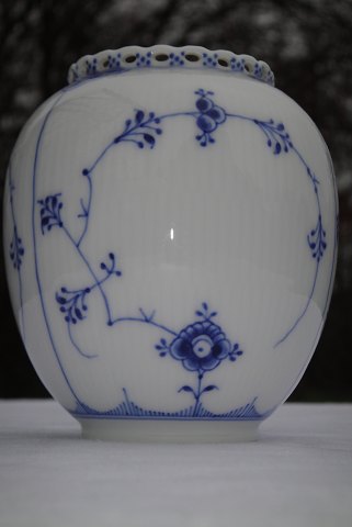 Royal Copenhagen Blue Fluted full lace Vase 1190
