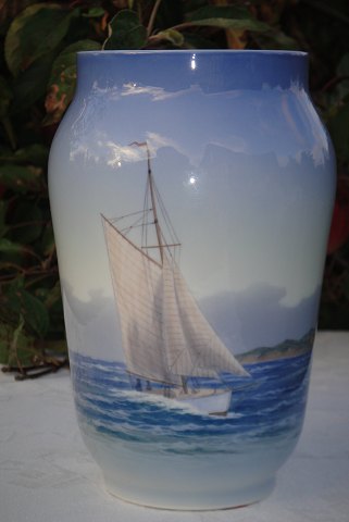 Kongelig vase 2842