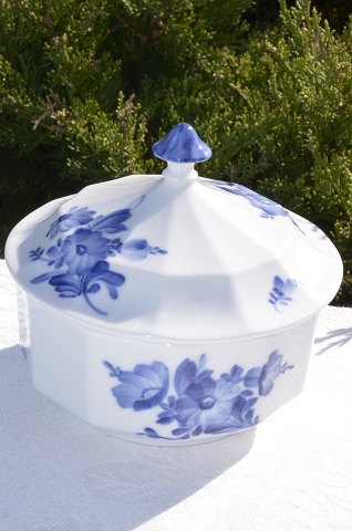 Royal Copenhagen Blue flower angular    Butter jar 8572