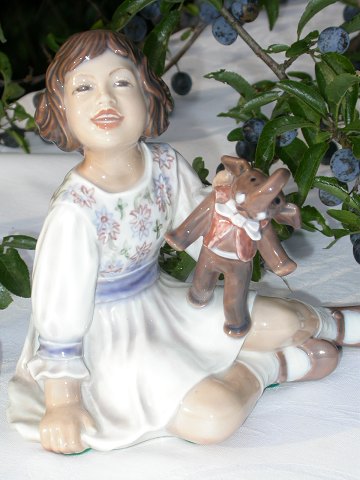 Dahl Jensen figurine 1204 Girl
