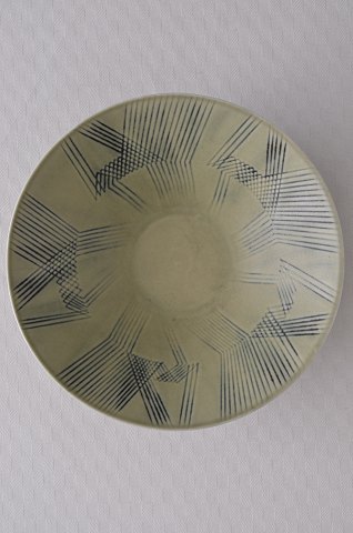 Dish in keramik
 with semi-matt green glaze Carl Harry Stalhane
for Rorstrand