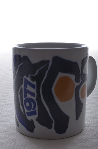 Royal Copenhagen Small Annual mug 1977