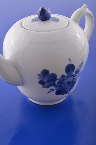 Royal Copenhagen Blaue Blume  Teekanne 8244