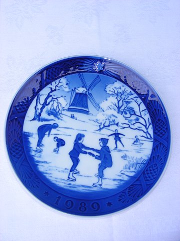 Royal Copenhagen Christmas plate from 1989