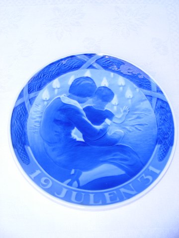 Royal Copenhagen porcelain. Christmas plate  1931