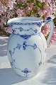 Royal Copenhagen  Blue fluted half lace Pot 562